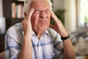 early alzheimer vision problems