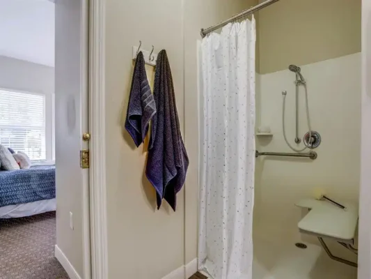 how much is independent living for seniors